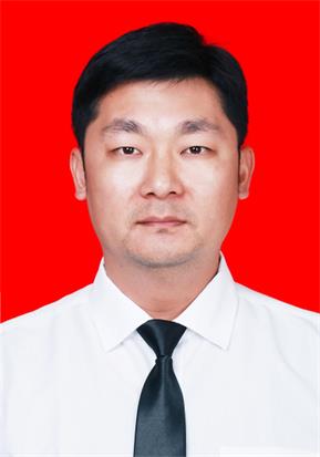 李偉.jpg